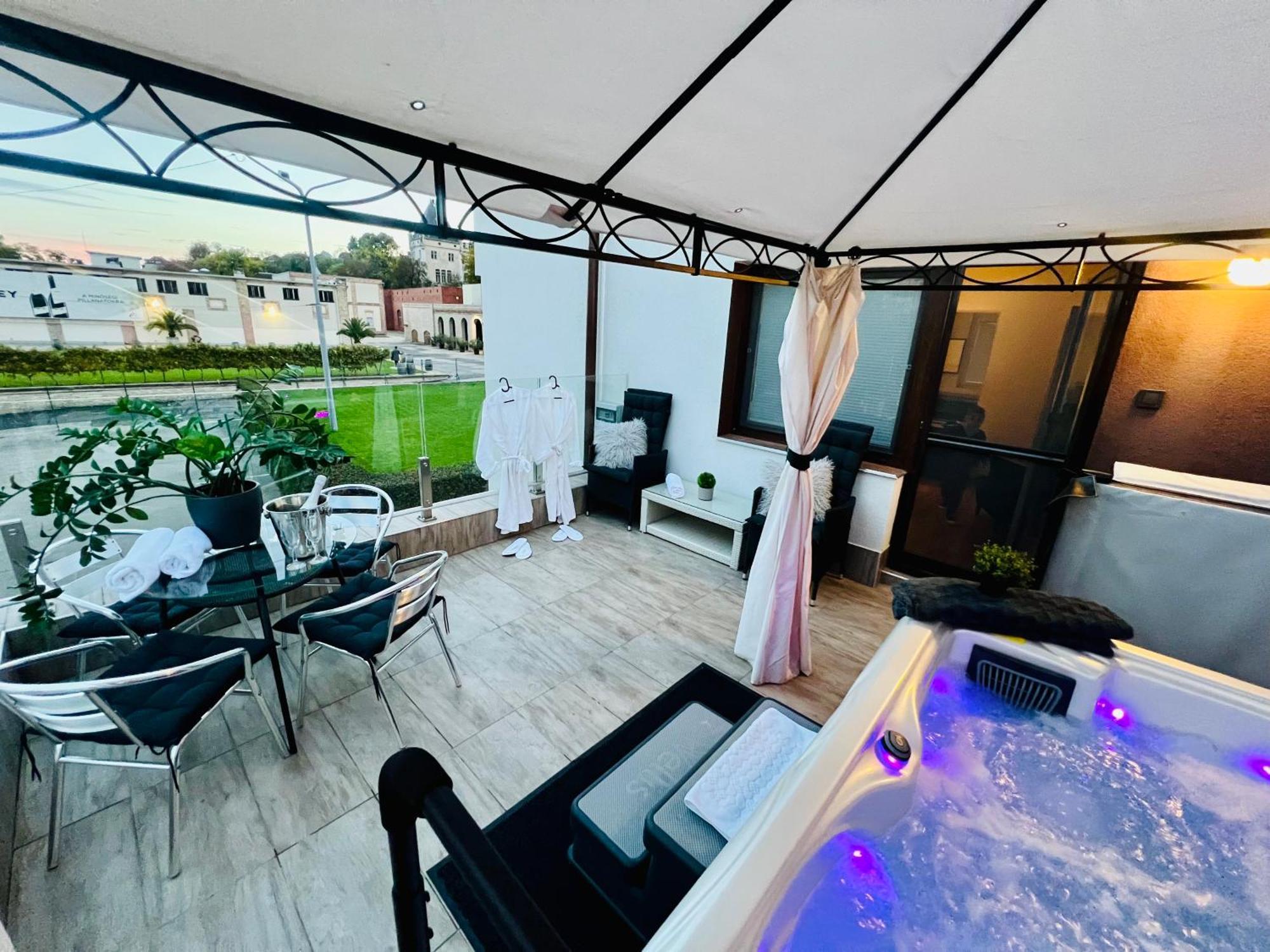 Boutique Hotel & Event Center Budapest Ngoại thất bức ảnh