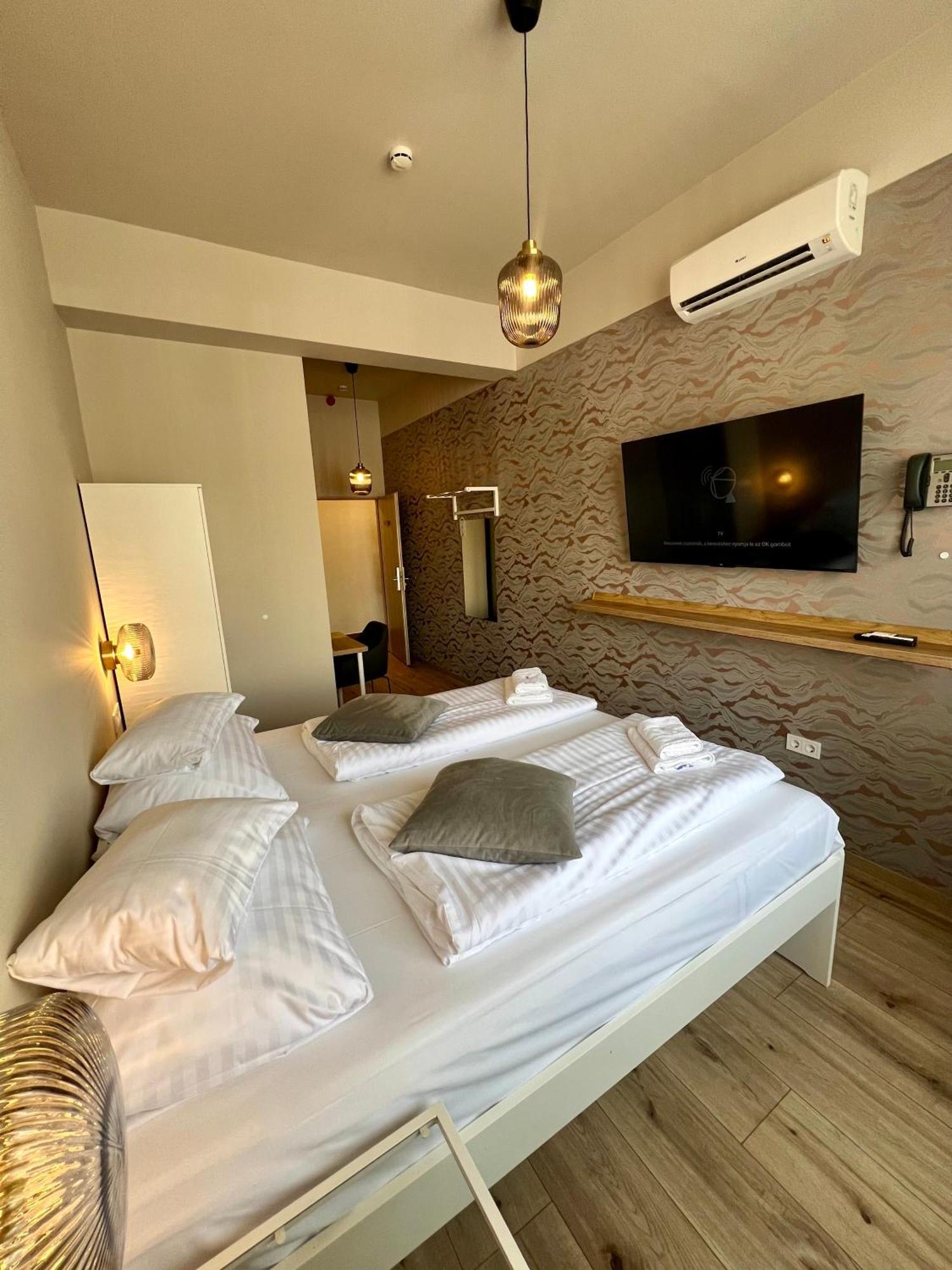 Boutique Hotel & Event Center Budapest Ngoại thất bức ảnh